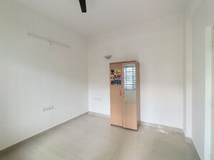 Room in 3 BHK Apartment at Aakruthi Silverline, Somasundarapalya – for Rent