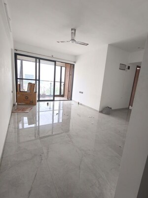 Room in 2 BHK Apartment at Kharadi – for Rent