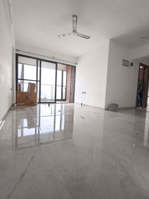 Room in 2 BHK Apartment at Kharadi – for Rent