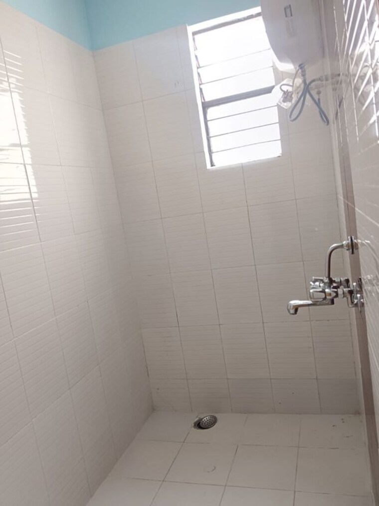 Bathroom, shiv-enclave 1 Bedroom 650 Sq.Ft. Apartment In Kharadi Pune 10362358