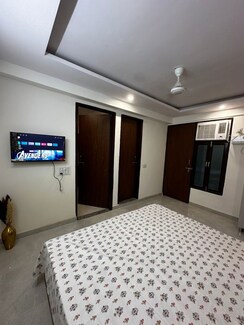 1 BHK Builder Floor For Rent in Sector 57