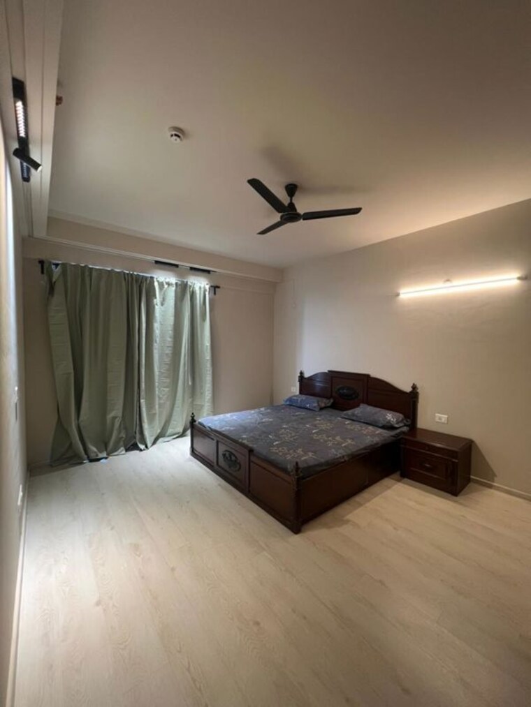 Bedroom, dlf-the-camellias 4 Bedroom 7400 Sq.Ft. Apartment In Sector 42 Gurgaon 10362379