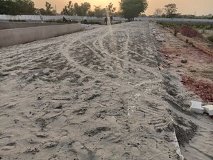   Plot at Gwalior Road – for Sale