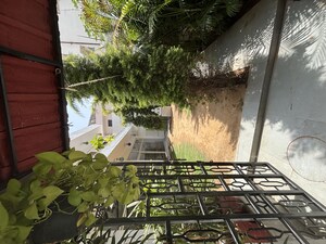  Pg – Garden View at Bais Godam - for Rent