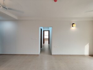 Room in  Apartment at Bhartiya Nikoo Homes Phase 2, Thanisandra Main Road – for Rent