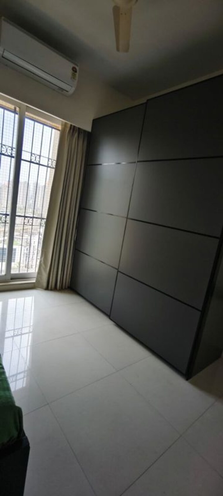 Balcony, hiranandani-estate 2.5 Bedroom 1060 Sq.Ft. Apartment In Ghodbunder Road Thane 10362425