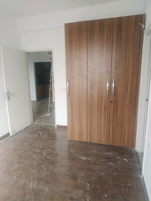 Room in 3 BHK Apartment at Mapsko Mount Ville, Sector 79 – for Rent