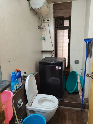 Team Area in 3 BHK Apartment at Sterling Court, Andheri East – for Rent