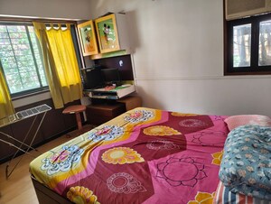 Bedroom in 3 BHK Apartment at Sterling Court, Andheri East – for Rent