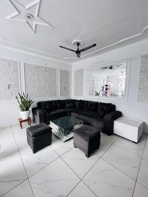 2 BHK Independent House For Rent in Sector 17