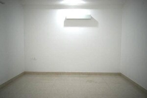 Room in 2 BHK Apartment at Pyramid Square 67A, Sector 67 – for Sale