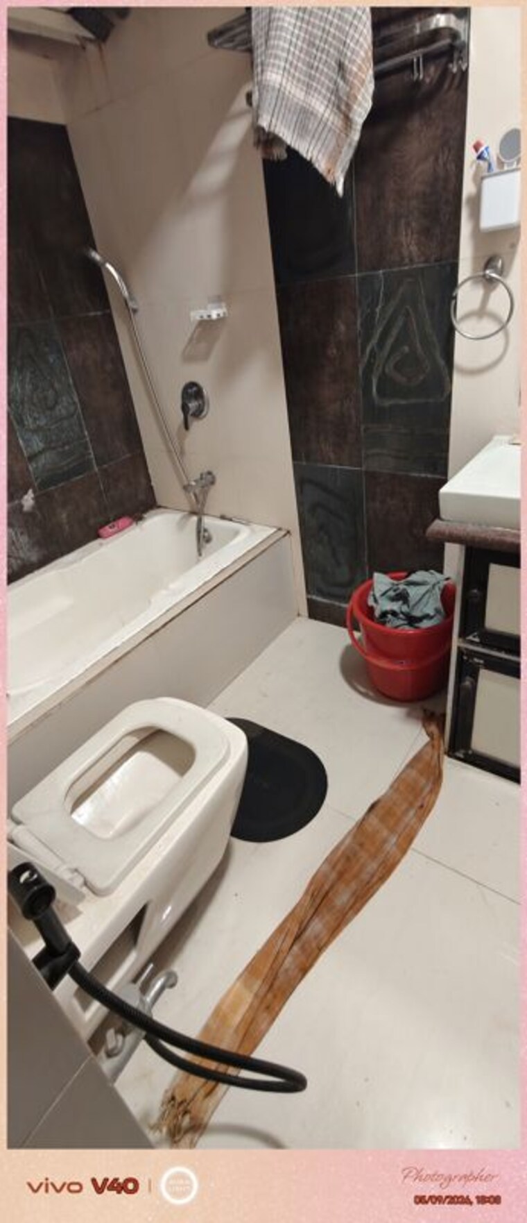 Bathroom, goregaon east 3 Bedroom 750 Sq.Ft. Apartment In Goregaon East Mumbai 10362456
