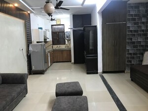 Living Room in 2 BHK Builder Floor at Milton Tower, Vip Road – for Rent