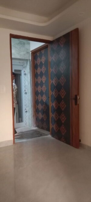 Bathroom in 1 BHK Builder Floor at Neb Sarai – for Rent