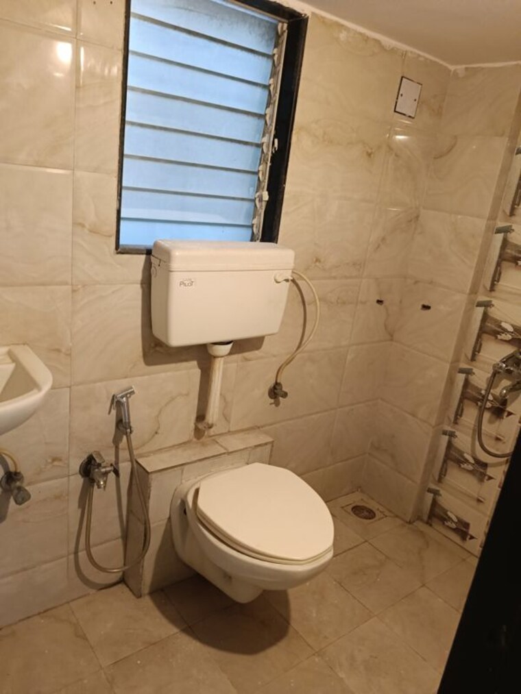 Bathroom, mehta-gold-crest 3 Bedroom 1000 Sq.Ft. Apartment In Virar West Palghar 10362504