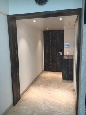 Room in 2 BHK Apartment at DB Orchid Woods, Goregaon East – for Rent