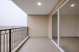 Room in 3 BHK Apartment at Bhartiya City Nikoo Homes 4, Thanisandra Main Road – for Sale