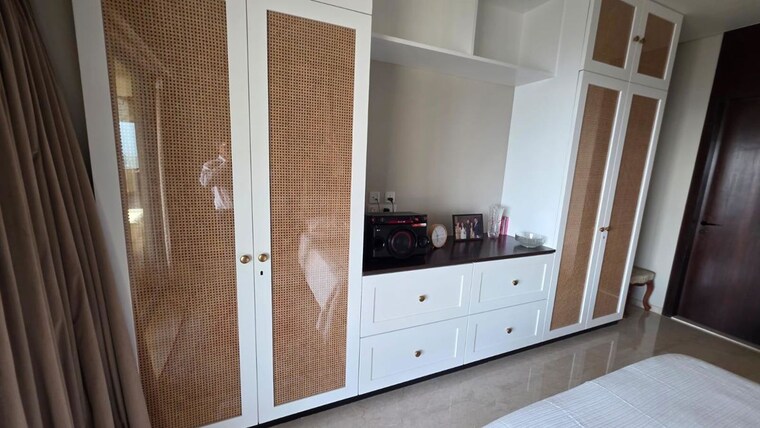 Bathroom, worli 3 Bedroom 1450 Sq.Ft. Apartment In Worli Mumbai 10362529