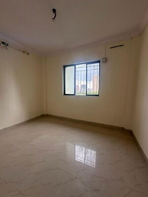 Room in 1 BHK Apartment at Hanuman Pada – for Rent