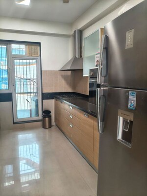 Furnished Amenities in 4 BHK Apartment at Raheja Atlantis, Lower Parel – for Rent