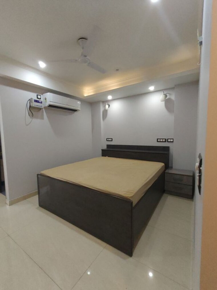 Bedroom, gupta-awas 3 Bedroom 270 Sq.Yd. Builder Floor In Sector 43 Gurgaon 10362548