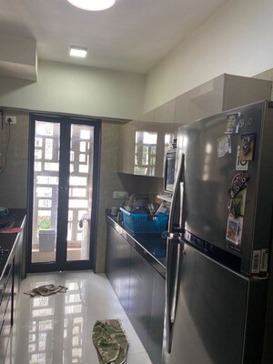 Furnished Amenities in 2 BHK Apartment at Hubtown Hillcrest, Andheri East – for Rent