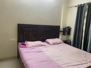Bedroom in 2 BHK Apartment at Hubtown Hillcrest, Andheri East – for Rent