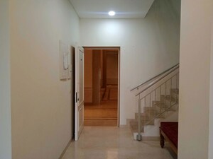 Room in 3 BHK Apartment at Indiabulls Sky Forest, Lower Parel – for Rent