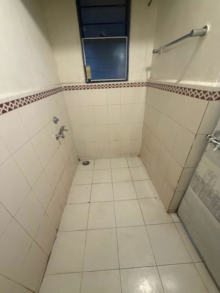 Bathroom, bu-bhandari-rakshak-nagar 1 Bedroom 550 Sq.Ft. Apartment In Kharadi Pune 10343766