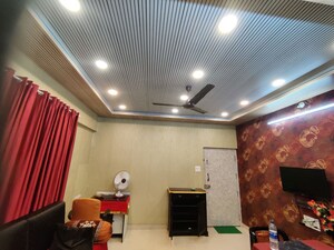 1 BHK Apartment For Rent in Bombay Taximens CHS, Lbs Marg