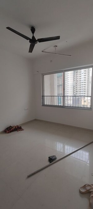 Room in 2 BHK Apartment at Godrej 24, Hinjewadi – for Rent