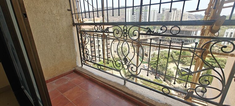 Balcony, ekta-world-lake-primrose 2 Bedroom 970 Sq.Ft. Apartment In Powai Mumbai 10362632