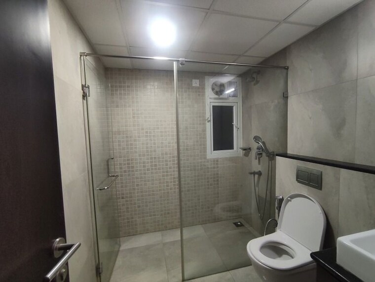 Bathroom, brigade-cosmopolis 3 Bedroom 1800 Sq.Ft. Apartment In Whitefield Bangalore 10362631