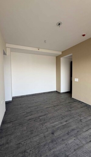 Room in 2.5 BHK Apartment at The Center Court, Sector 88a – for Rent