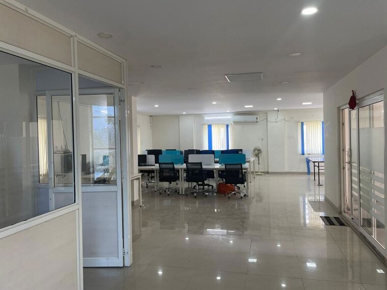  Parking, madhapur Commercial Office Space 2018 Sq.Ft. In Madhapur Hyderabad 10362650