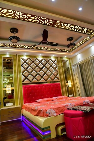Bedroom in 5 BHK Builder Floor at Btm Layout 1 – for Rent