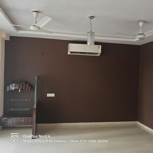 Furnished Amenities in 4 BHK Apartment at Grand Omaxe, Gomti Nagar – for Sale