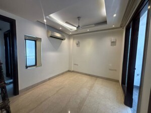 Room in 3 BHK Builder Floor at Greater Kailash I – for Rent