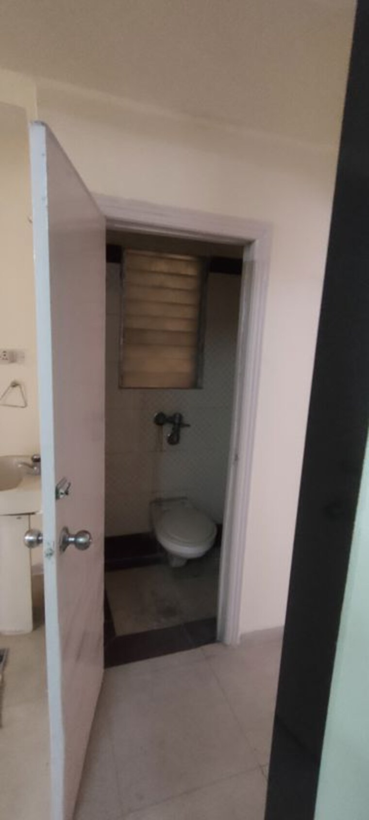 Bathroom, kandivali west 1 Bedroom 655 Sq.Ft. Apartment In Kandivali West Mumbai 10362673
