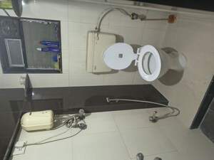 Team Area in 1 RK Villa at Kurla – for Rent