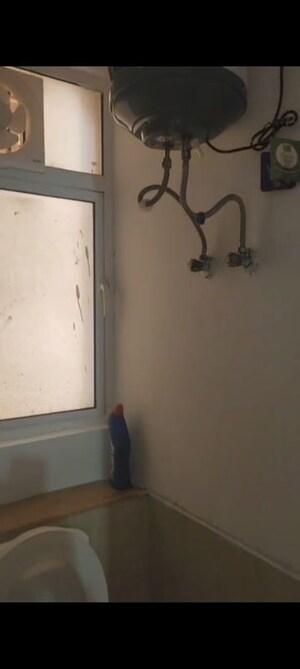 Furnished Amenities in 2 BHK Apartment at Jaypee Greens Kosmos, Sector 134 – for Rent