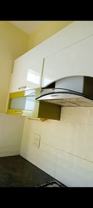 Furnished Amenities in 3 BHK Apartment at Gardenia Glory, Sector 46 – for Rent