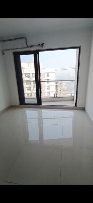 2 BHK Apartment For Rent in Sunteck City Avenue 1, Goregaon West