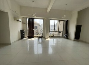 Living Room in 4 BHK Apartment at Kohinoor City Phase II, Kurla – for Rent