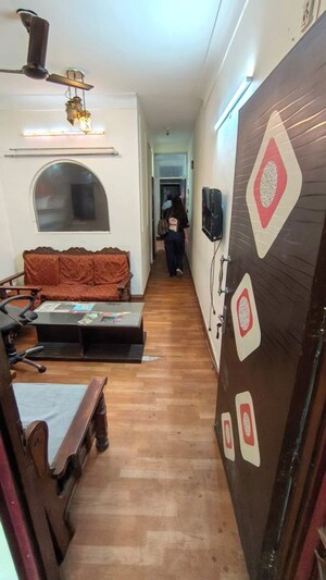Parking in 2 BHK Builder Floor at Malviya Nagar – for Rent