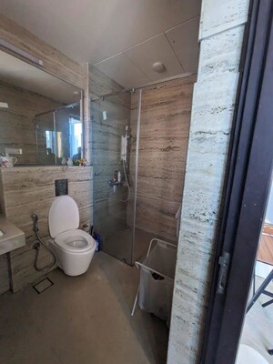 Bathroom in 4 BHK Apartment at Kalpataru Horizon, Worli – for Rent