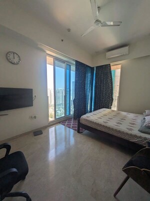 Living Room in 4 BHK Apartment at Kalpataru Horizon, Worli – for Rent