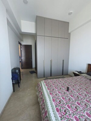 Bedroom in 4 BHK Apartment at Kalpataru Horizon, Worli – for Rent