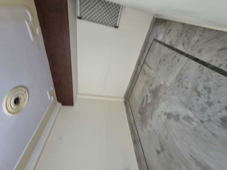 Balcony, pandav nagar 2.5 Bedroom 550 Sq.Ft. Builder Floor In Pandav Nagar Delhi 10362750