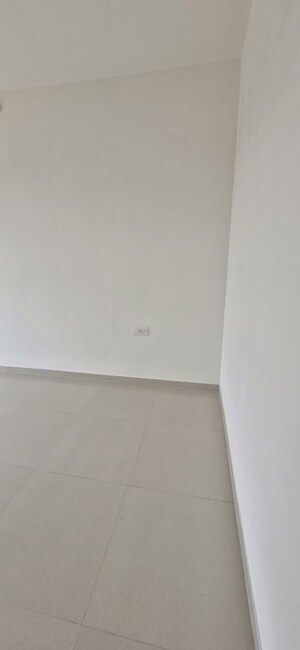 Room in 1 BHK Apartment at Iris CHS, Kasarvadavali – for Rent
